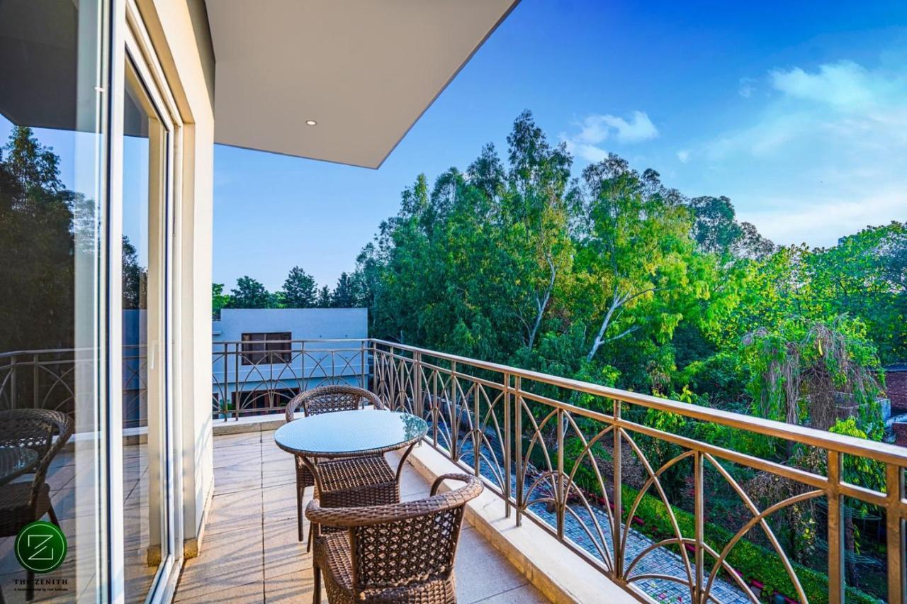 The Zenith - A Boutique Hotel By Hot Millions Mohali Dış mekan fotoğraf
