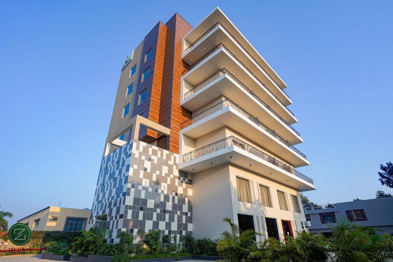 The Zenith - A Boutique Hotel By Hot Millions Mohali Dış mekan fotoğraf