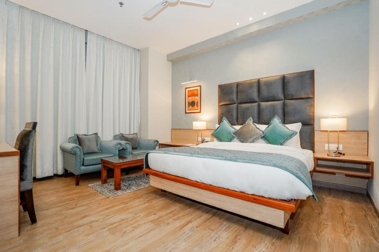 The Zenith - A Boutique Hotel By Hot Millions Mohali Dış mekan fotoğraf