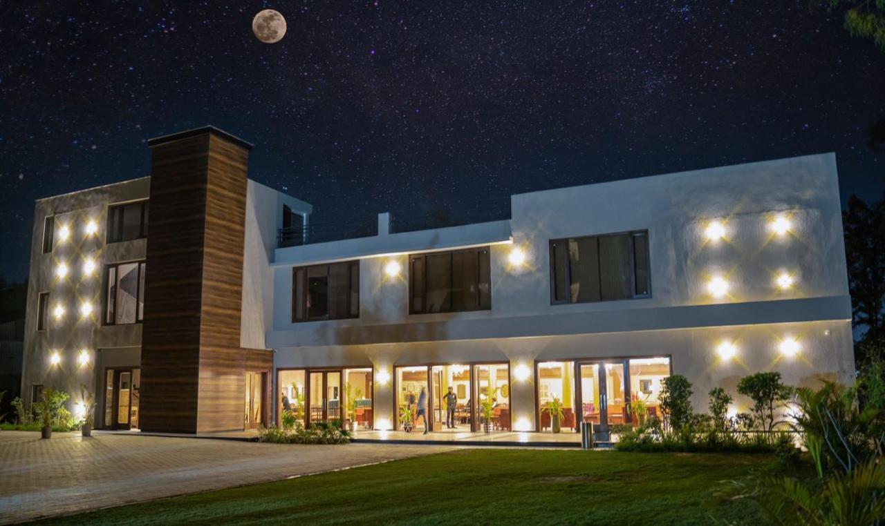 The Zenith - A Boutique Hotel By Hot Millions Mohali Dış mekan fotoğraf